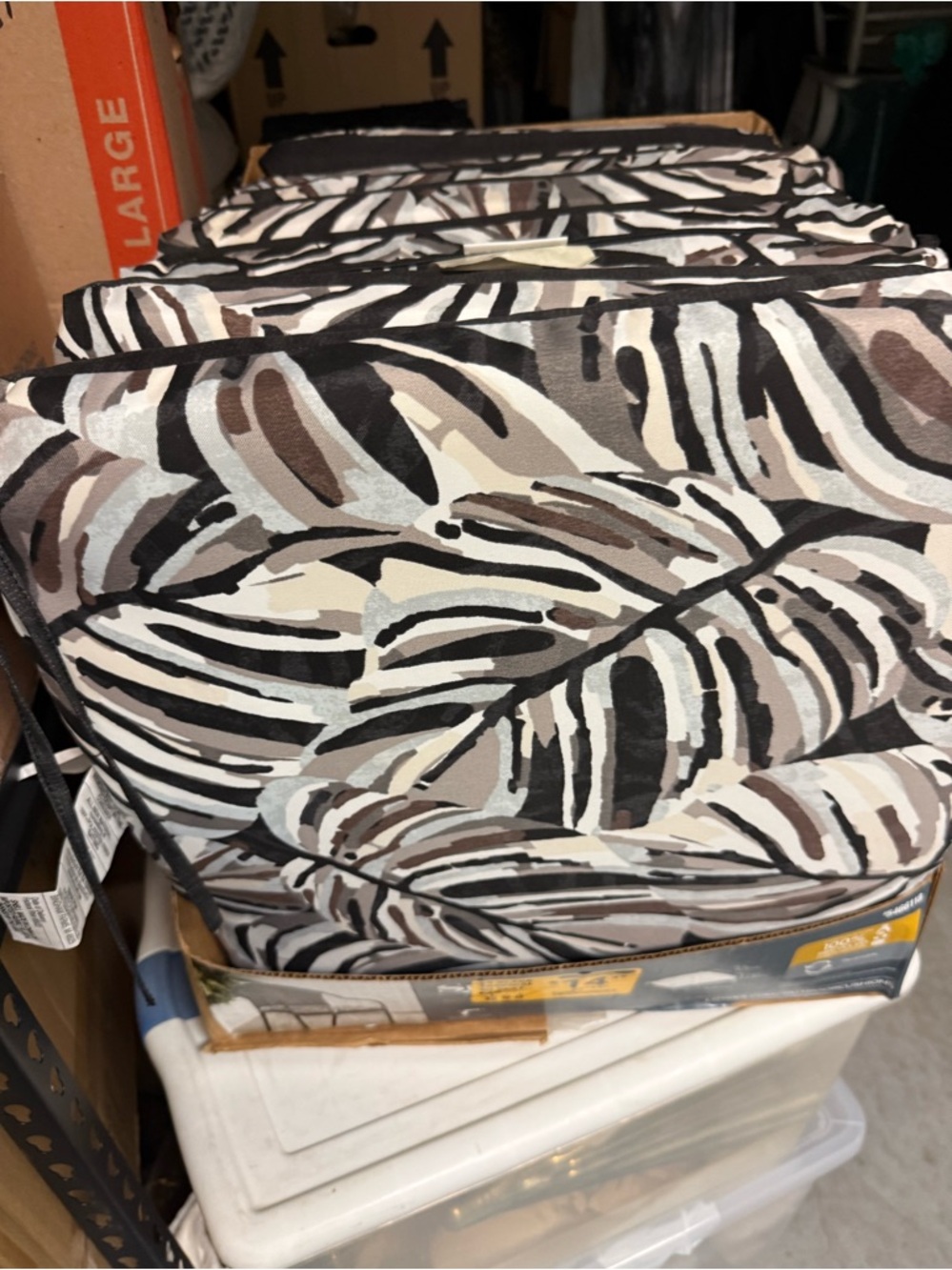 Decorative Modern Leaf-Print outdoor seat cushion in Cream, Brown, black